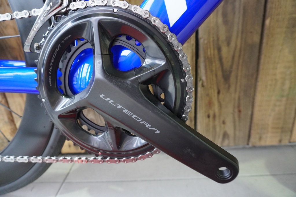 Adris Le Vitesse Shimano Ultegra 2x 12v + Roues carbone Lun Hyper 