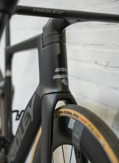 Ridley Noah FAST 3.0 Shimano Ultegra Di2 2x 12v roues DTswiss Spline 1400 RS 62mm 