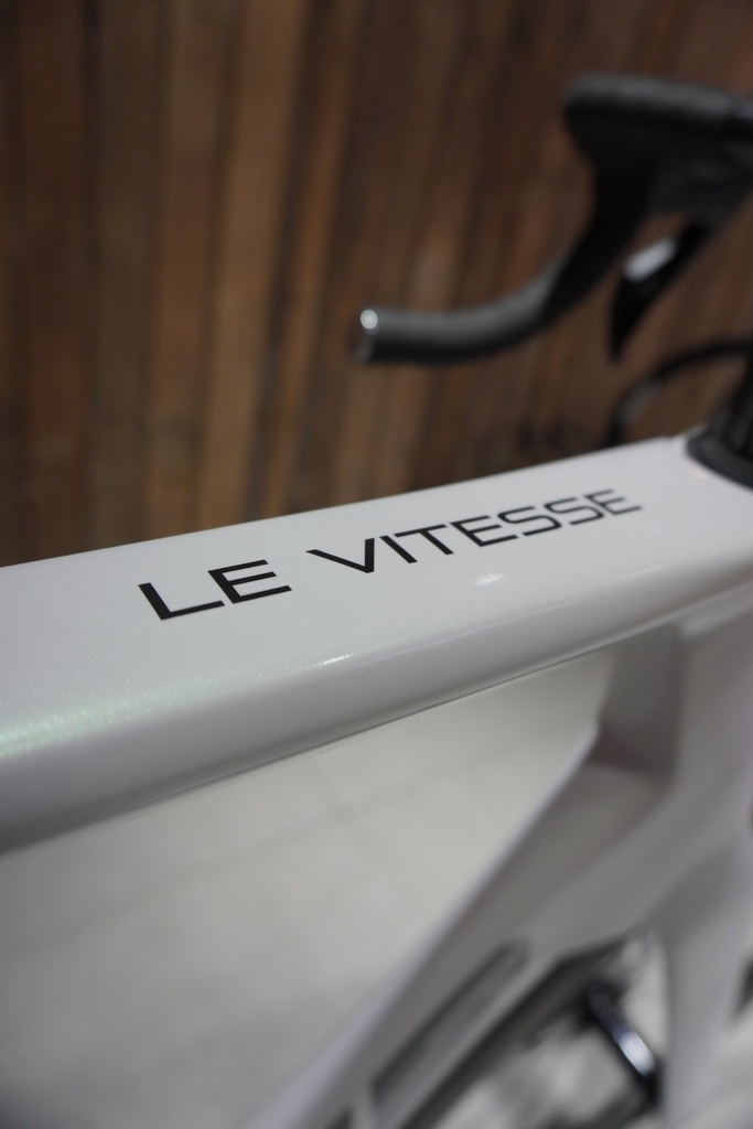 Adris Le Vitesse Shimano 105 DI2 2x 12v - cockpit isaac