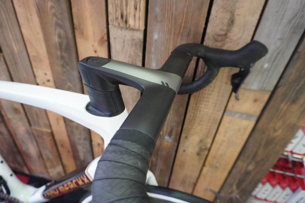 Eddy Merckx 525 Shimano Ultegra DI2 + Roues Novatec 55mm