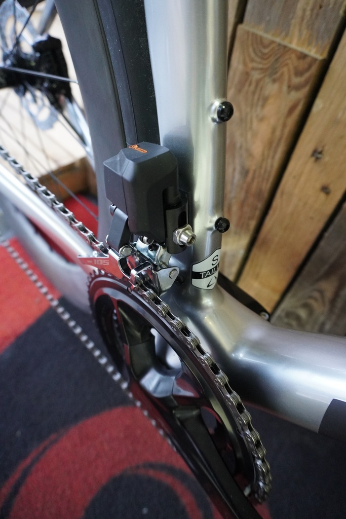 Adris Le performance S2 Black/Ouragan Shimano 105 DI2 2x 12v