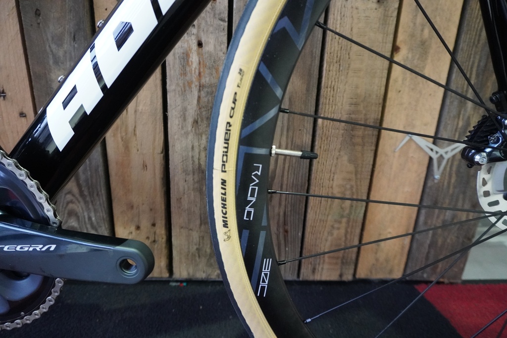 Adris Le rouleur Shimano Ultegra Disc 2x 11v