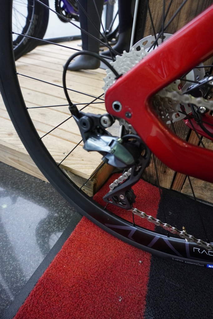 Adris Le Vitesse Shimano 105 Di2 2x 12v