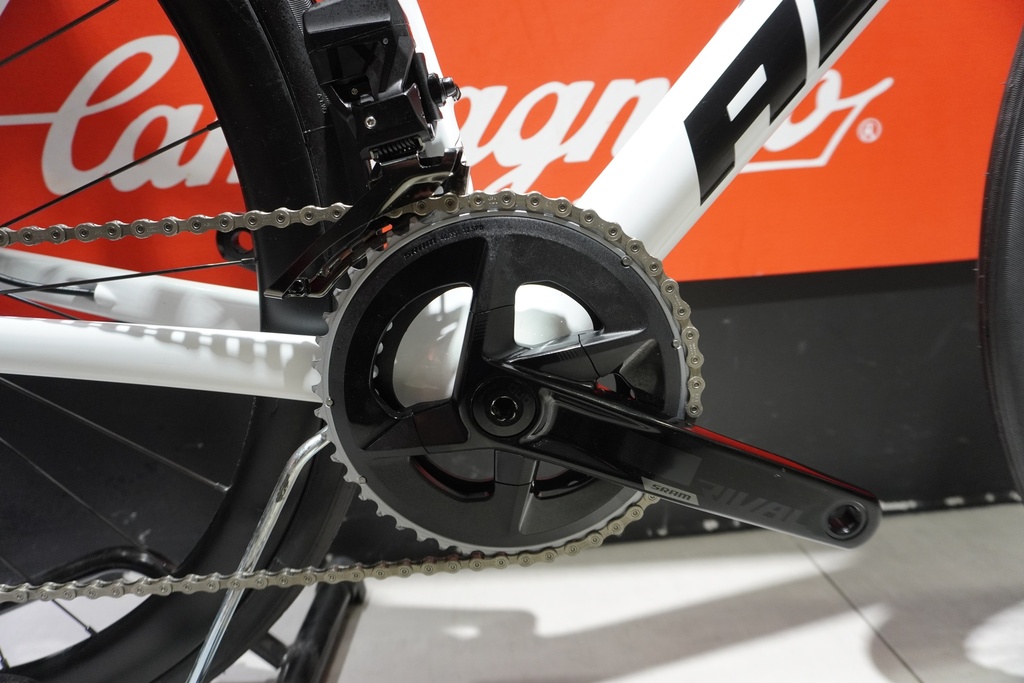 Adris Le performance S2 Black/Ouragan Shimano 105 DI2 2x 12v