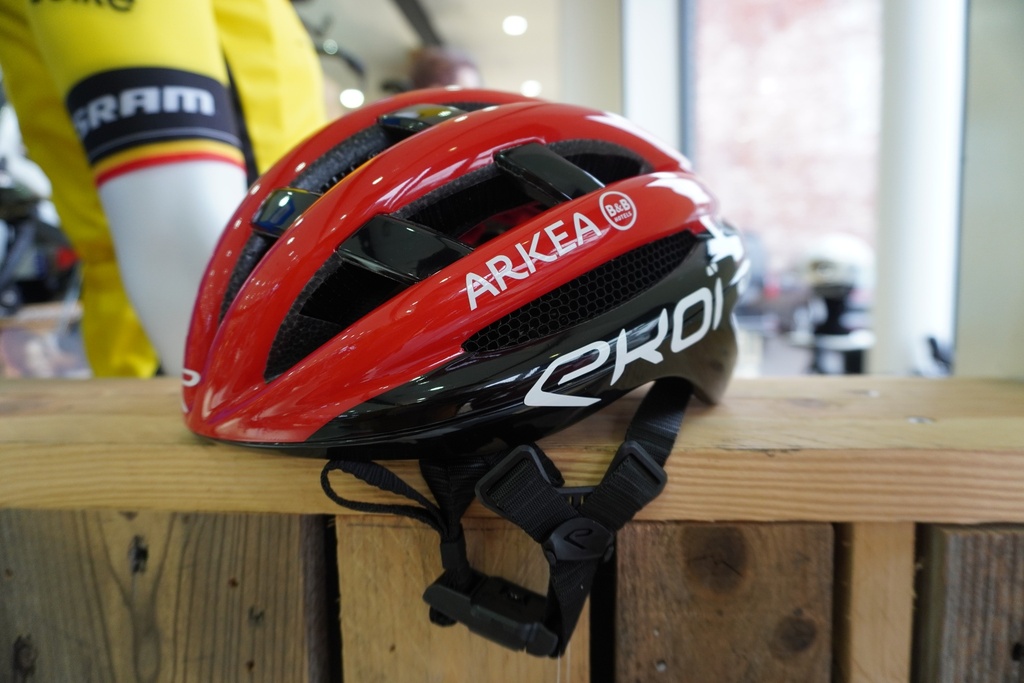 Casque Ekoï Stradale Arkea B&B hotel 2025