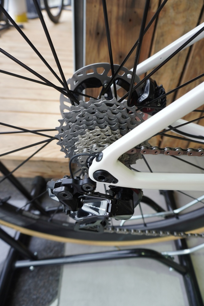 Adris Le Performance Shimano Dura-ace 2x 12v Di2 Blanc Glacier