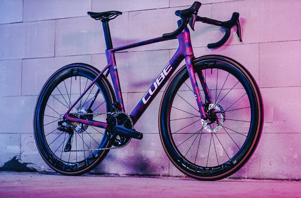 Cube Litening air C: 68x race Dazzlepink'n'blue