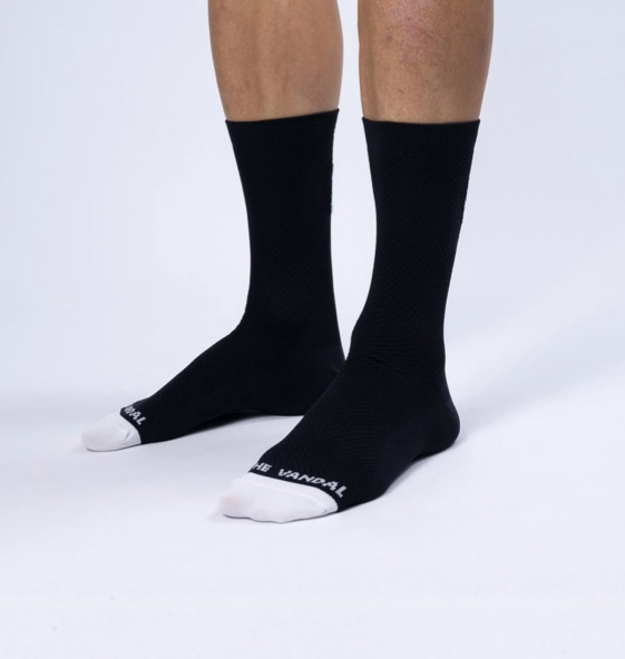 The Vandal Essential White Performance Socks