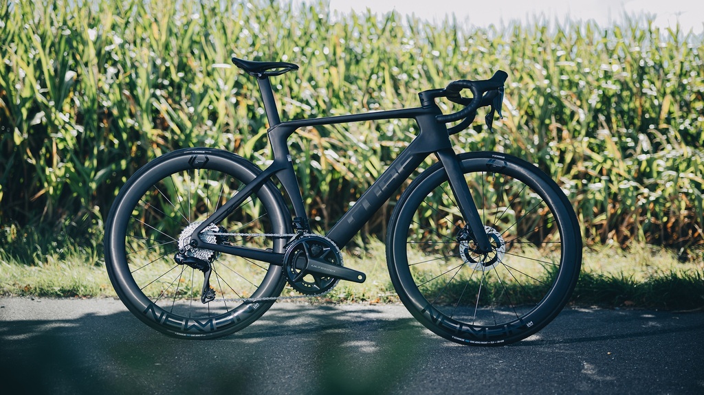 Cube Litening C: 68x Aero Race Carbon´n´chrome 2027
