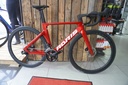 Adris Le Vitesse Shimano 105 Di2 Rouge Saphire Roues Carbone