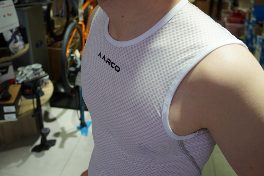 AARCO base layer blanc sans manches