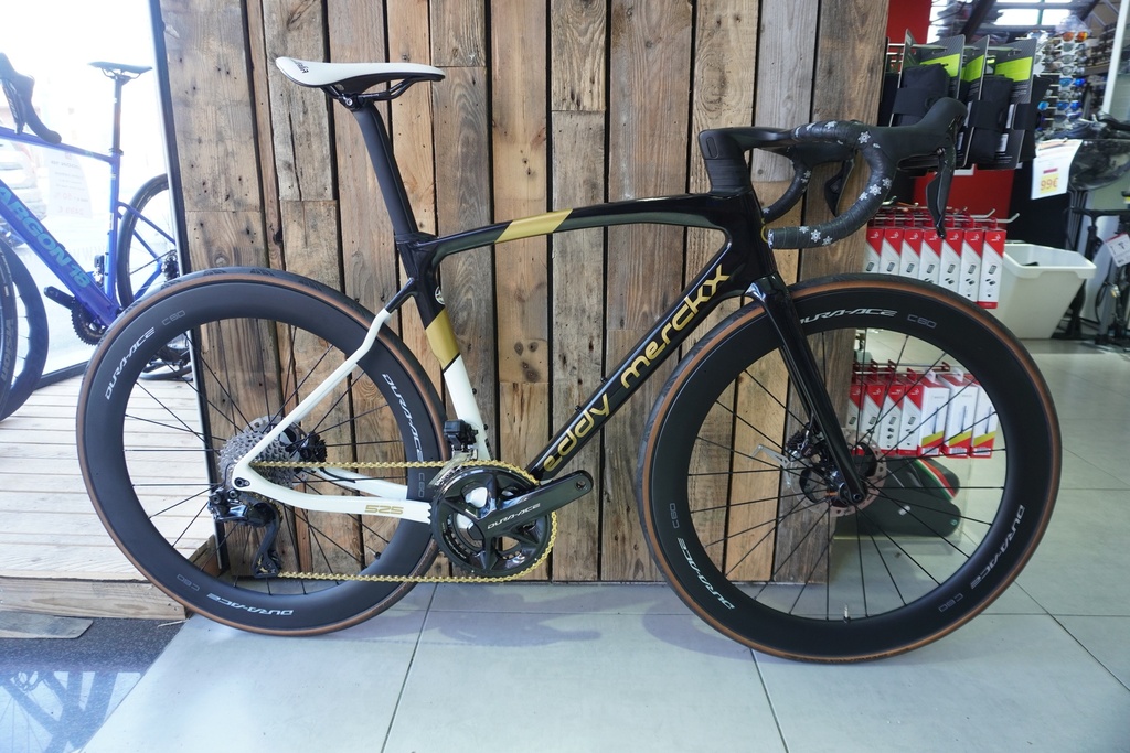 Eddy Merckx 525 Disc Shimano Dura-ace 2x 12v Di2 powermeter