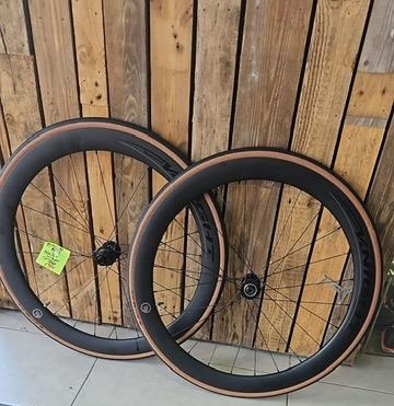 Paire de roues Novatec WR4 knight carbone 40mm