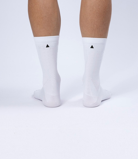 [vdlso-604] The Vandal Essential White Performance Socks