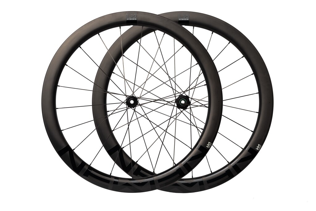 Roue Arrière Carbone Newmen Advanced R 50 Streem - 28 Pouces, Disque - Neuf Avec Défauts Esthétiques