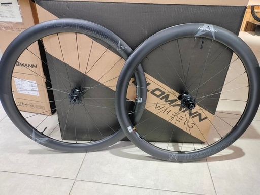 [999997353] Velomann Plutonium 50 Carbon wheels HG